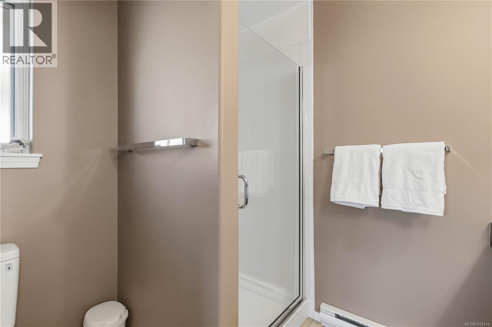 6711 Nott Pl Property Photo 25