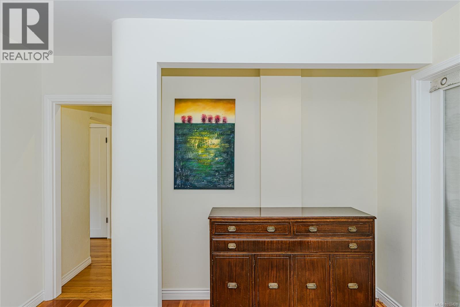 129 Moss St Property Photo 11