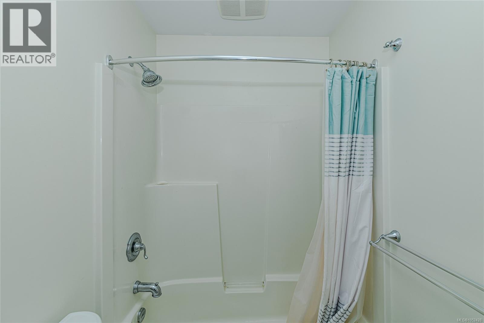 129 Moss St Property Photo 20