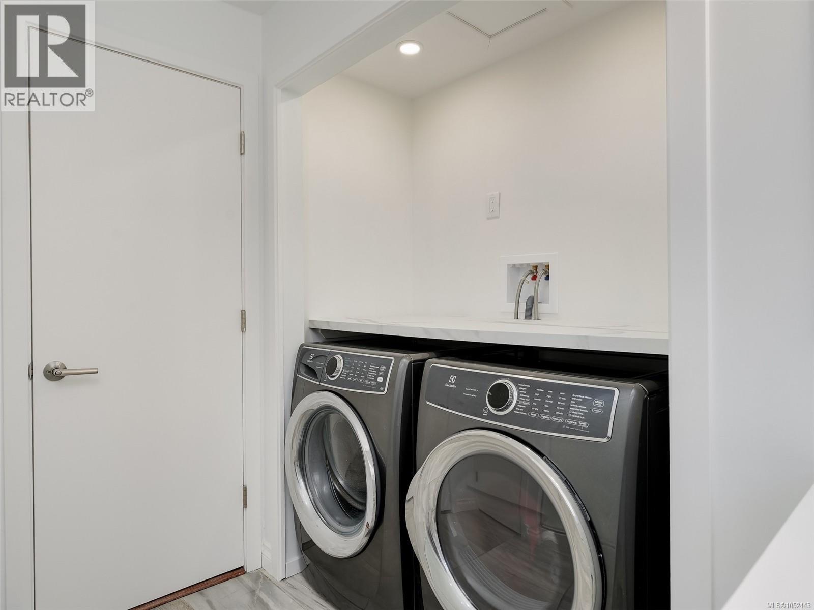 6429 Rodolph Rd Property Photo 18