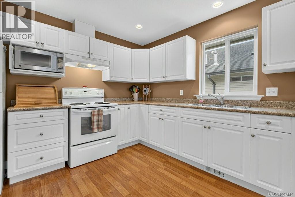 3303 Eighth St Property Photo 5