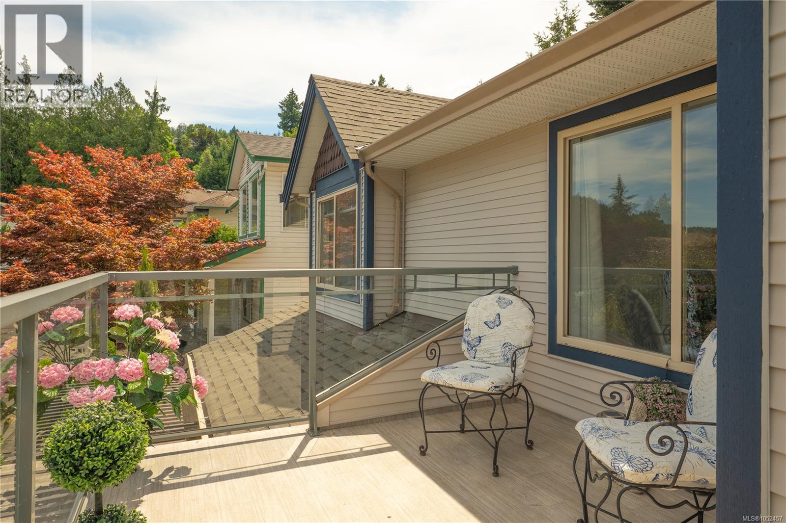 5425 Leslie Cres Property Photo 25