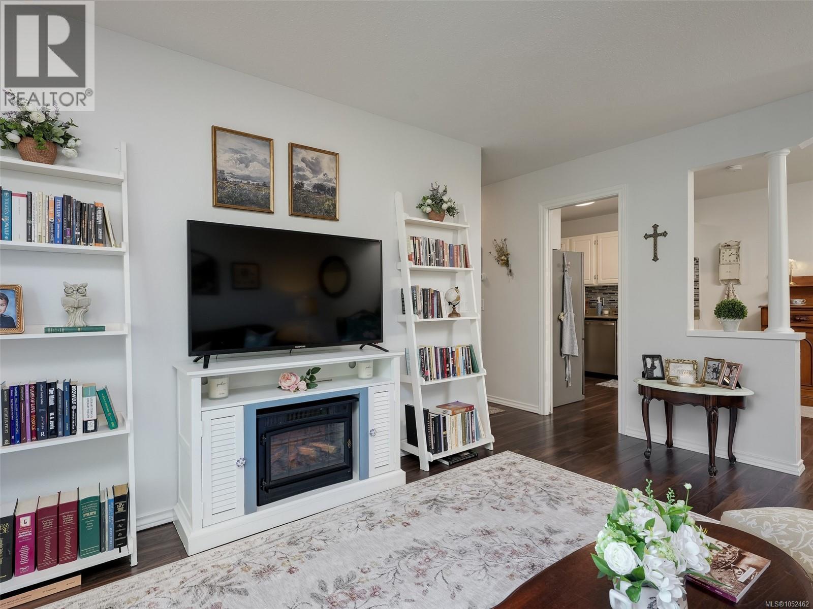201 1215 Bay St Property Photo 4