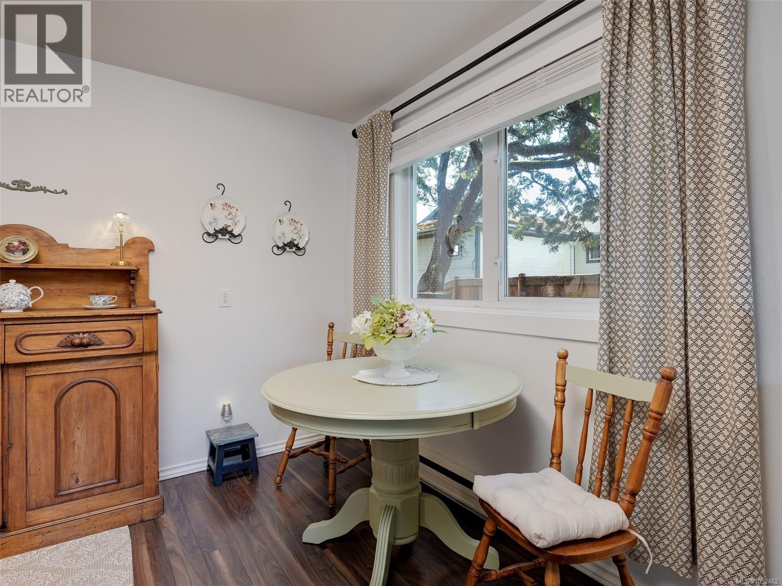 201 1215 Bay St Property Photo 6
