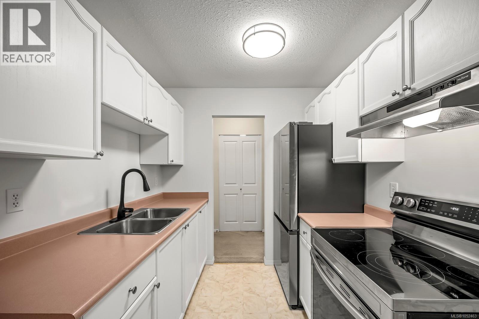 311 1045 Cumberland Rd