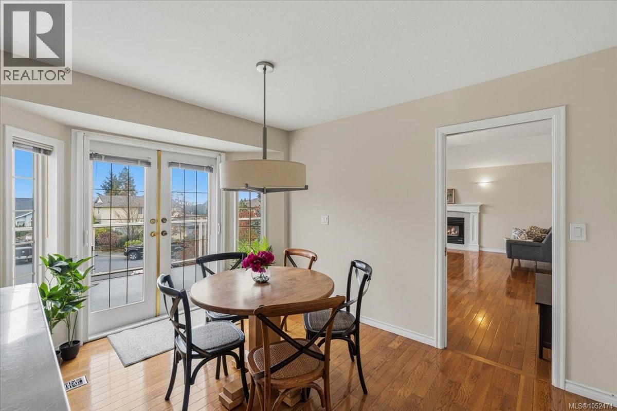 6439 Nidri Pl Property Photo 8
