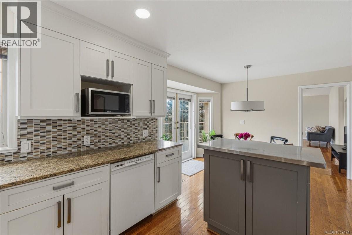 6439 Nidri Pl Property Photo 11