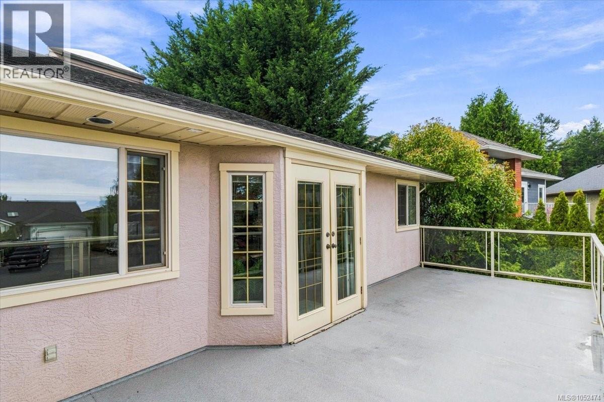 6439 Nidri Pl Property Photo 22