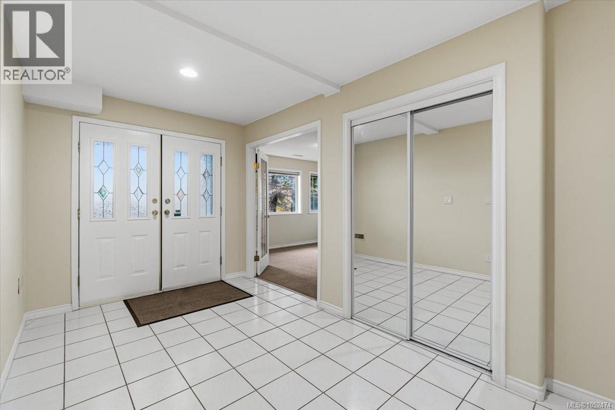 6439 Nidri Pl Property Photo 24