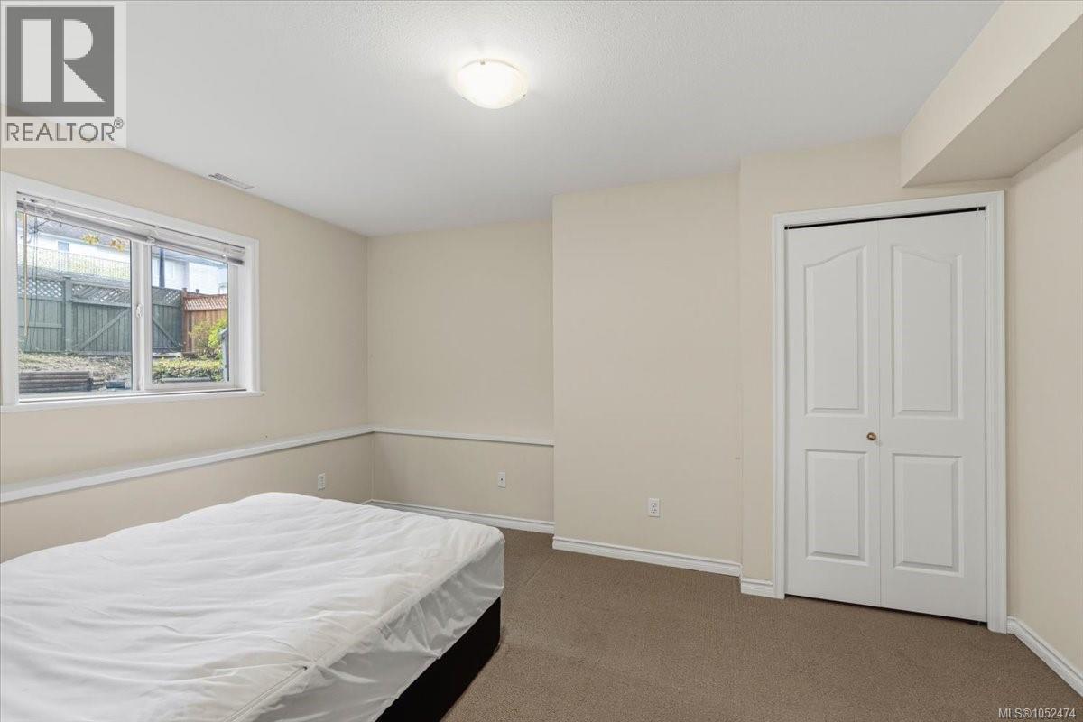 6439 Nidri Pl Property Photo 31
