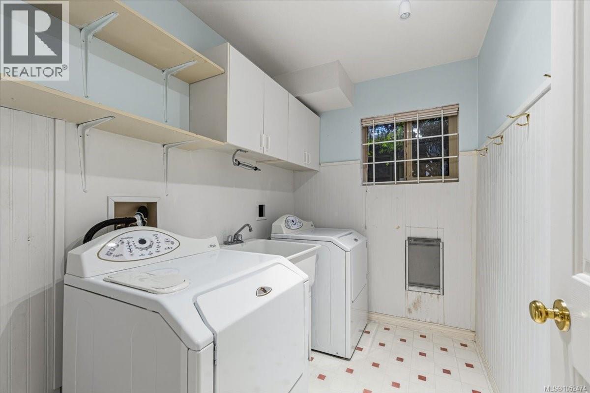 6439 Nidri Pl Property Photo 34
