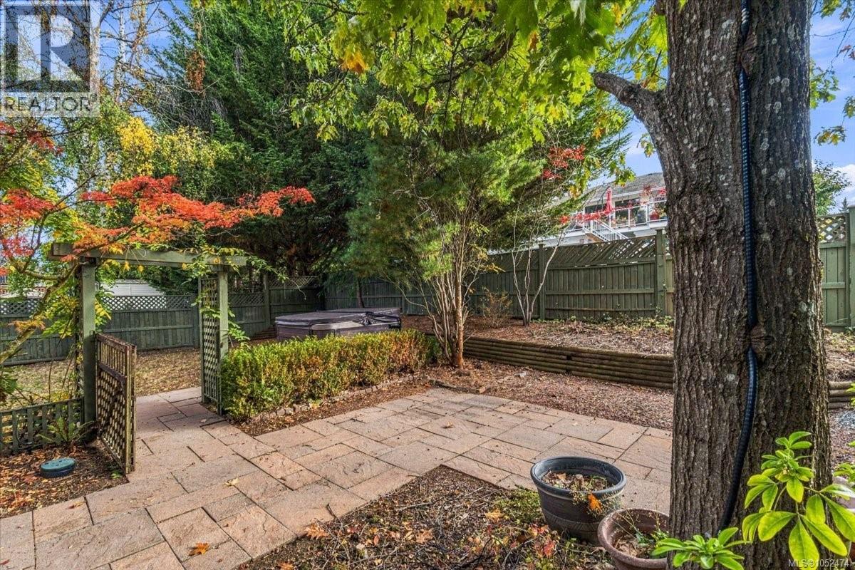 6439 Nidri Pl Property Photo 38
