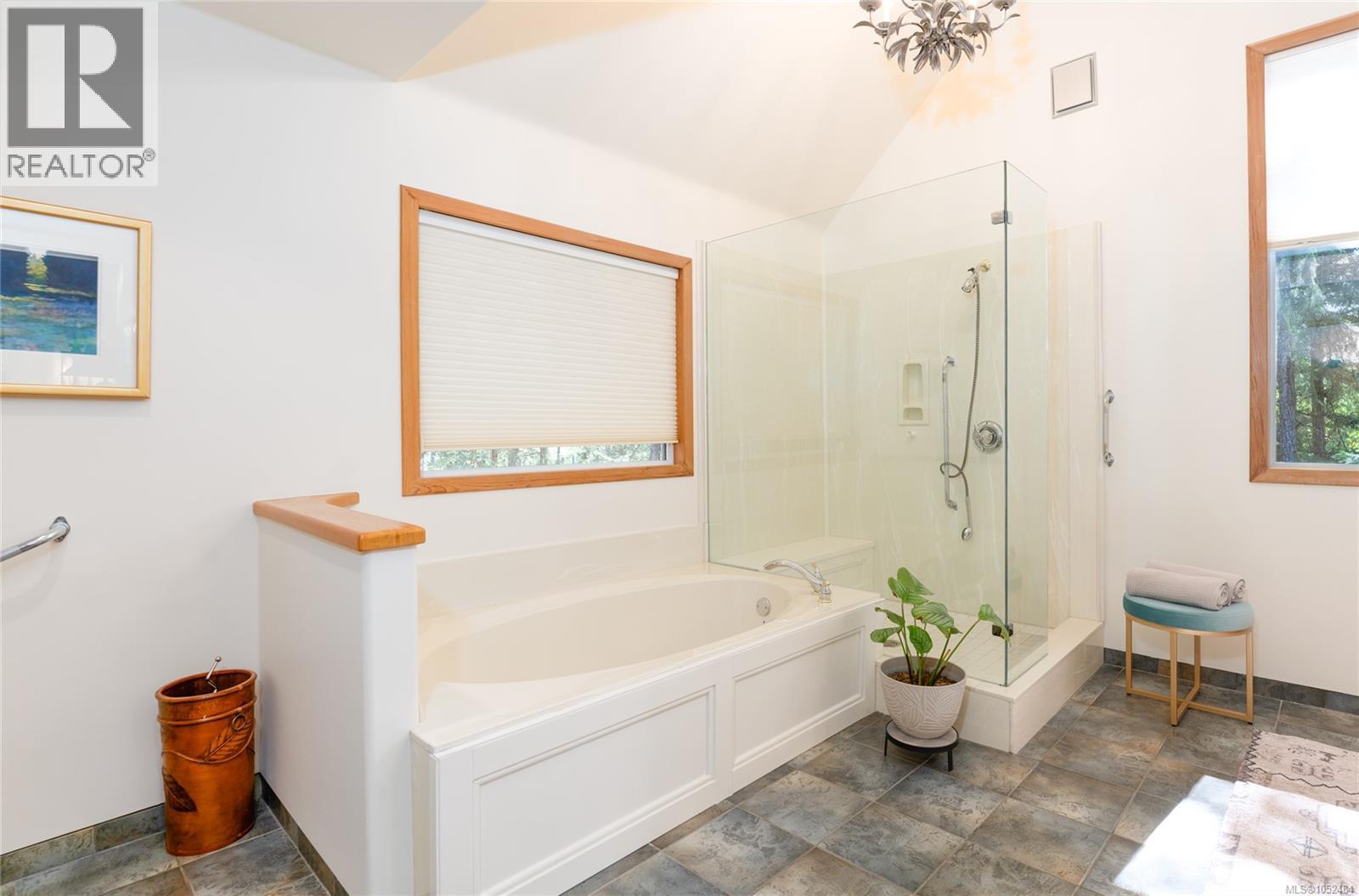 154 Cormorant Cres Property Photo 32