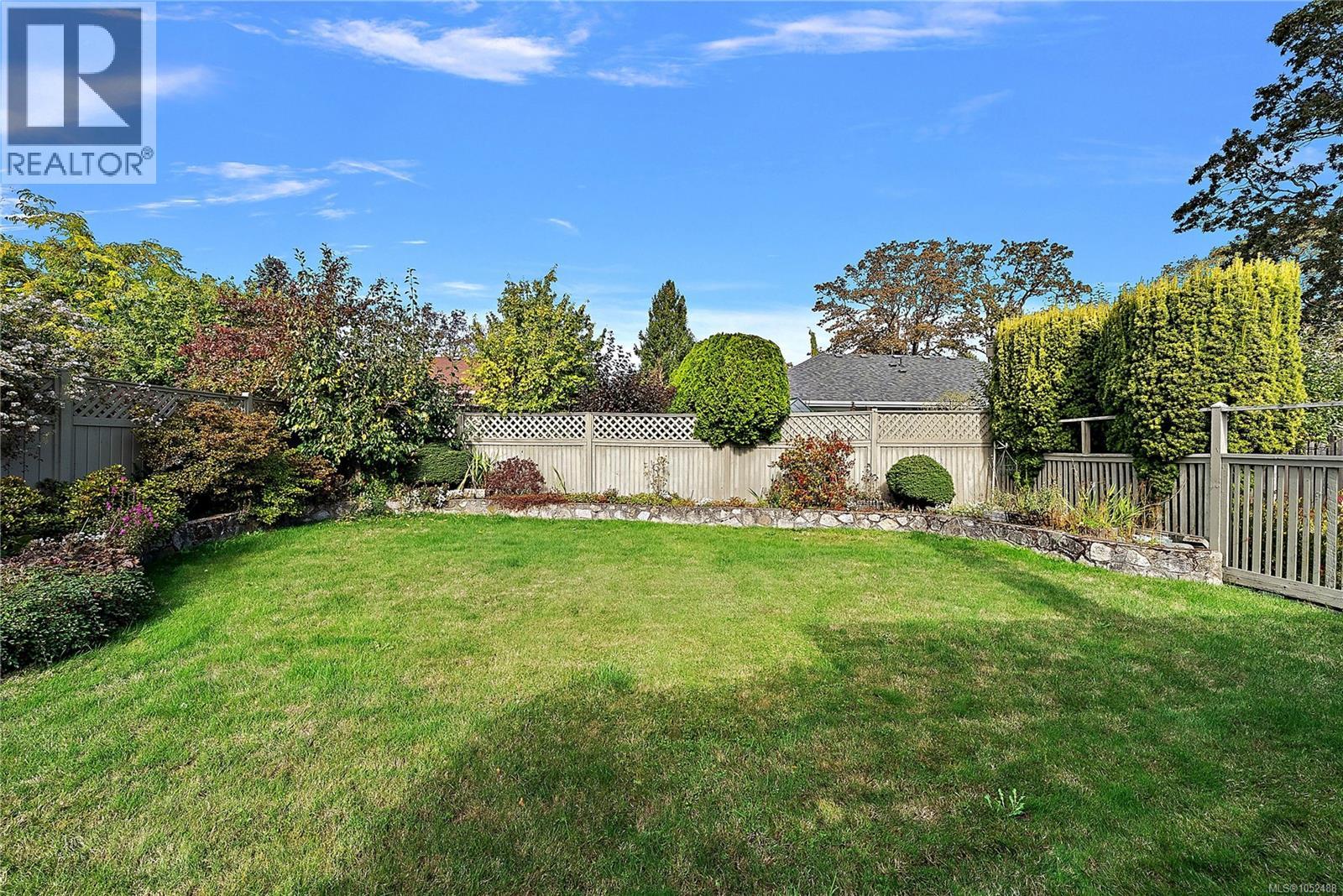 3998 Hopesmore Dr Property Photo 24