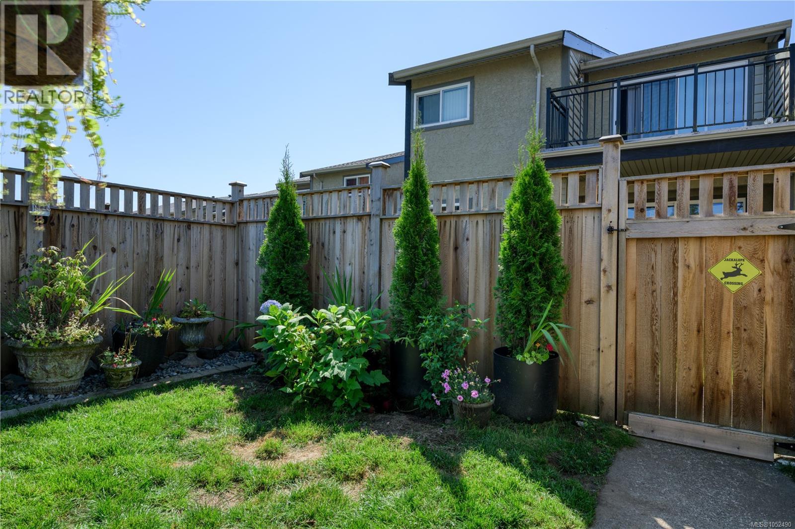 19 9130 Granville St Property Photo 23