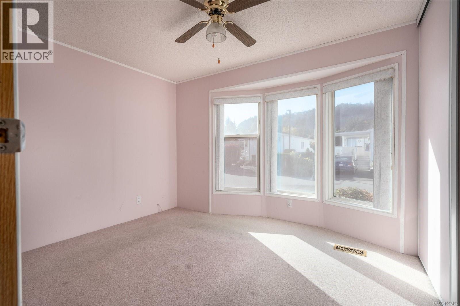 1839 Valley Oak Dr Property Photo 24