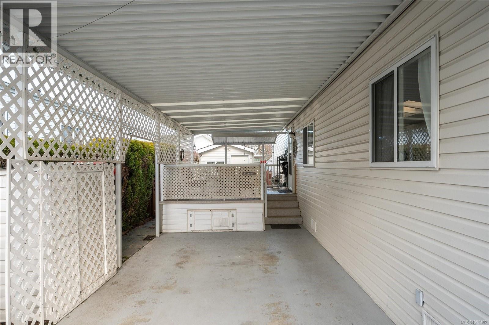 1839 Valley Oak Dr Property Photo 34