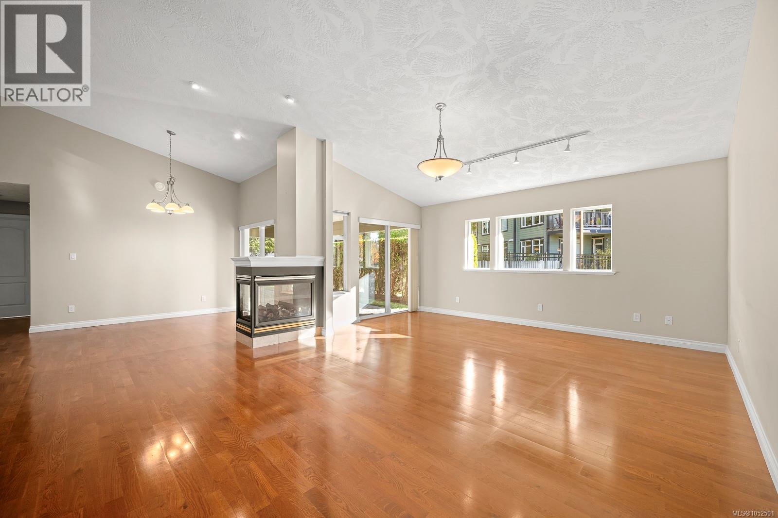 112 44 Anderton Ave Property Photo 28