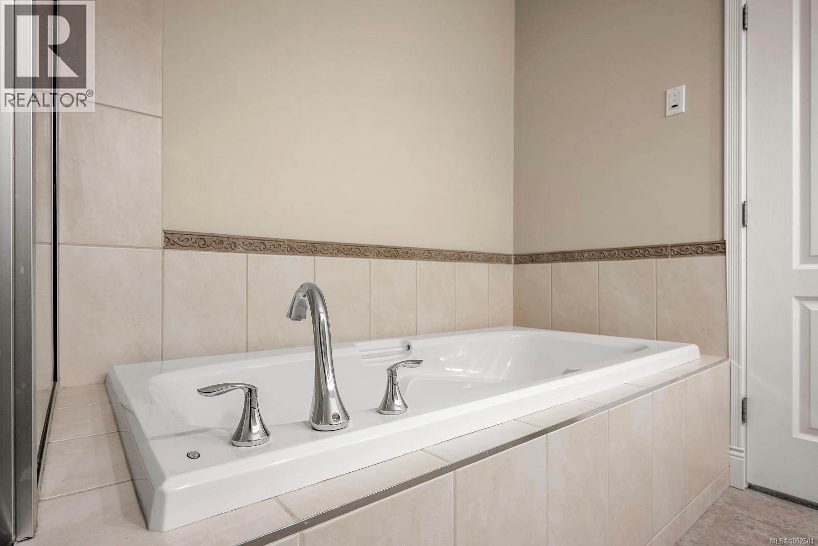 112 44 Anderton Ave Property Photo 41