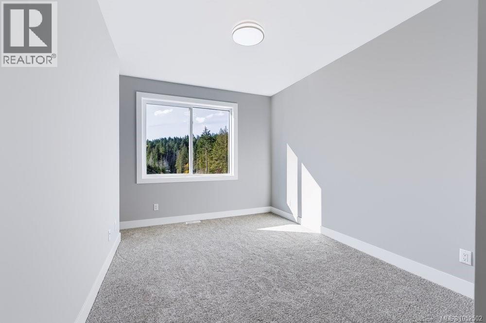 3861 Olympian Way Property Photo 38