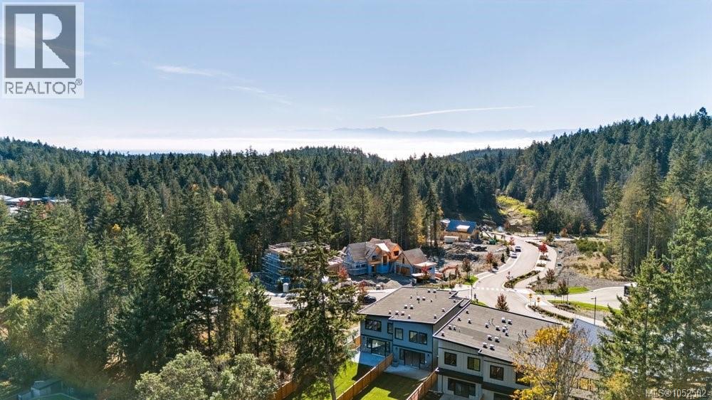 3861 Olympian Way Property Photo 52