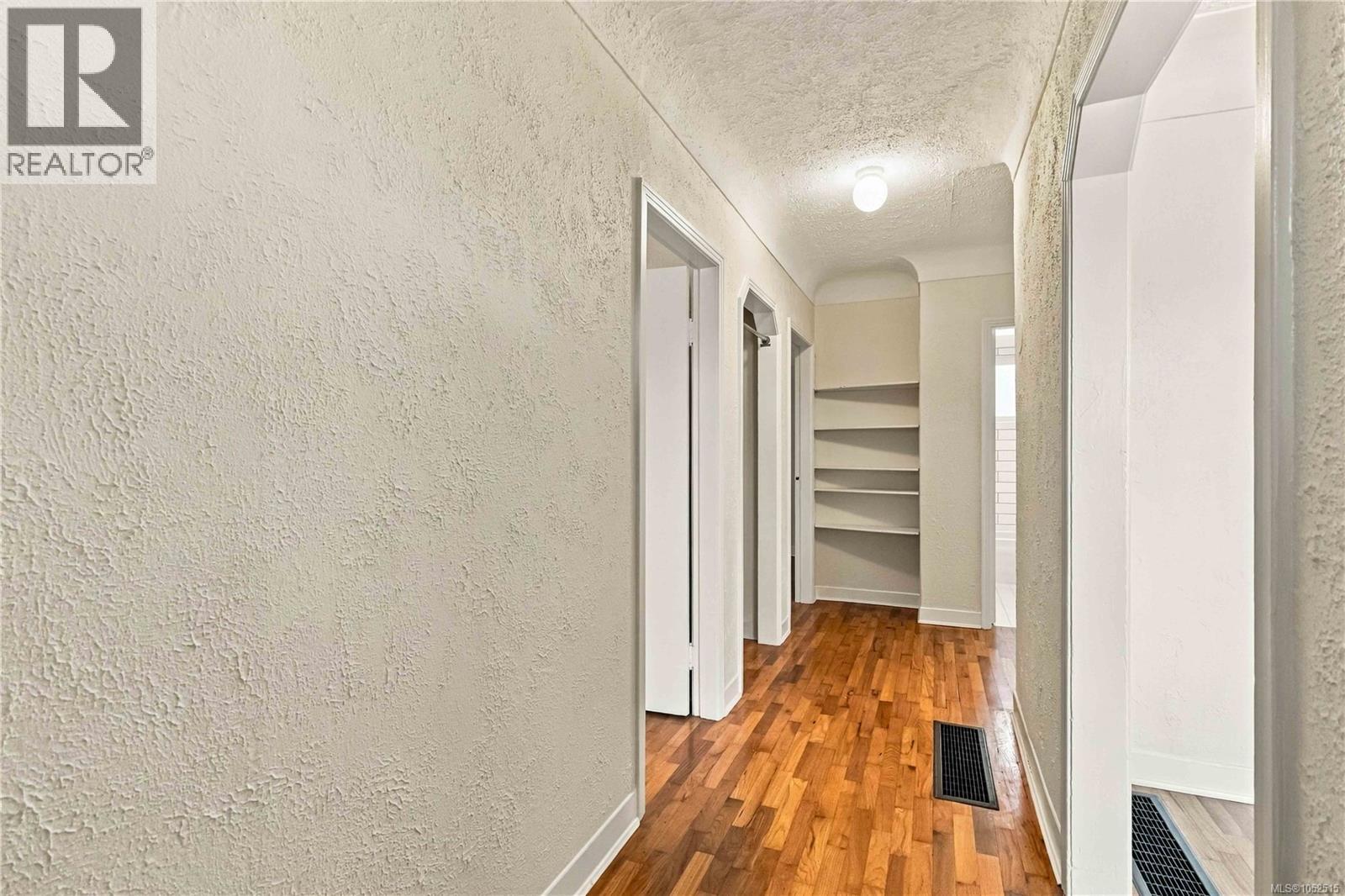 3904 Wilkinson Rd Property Photo 9