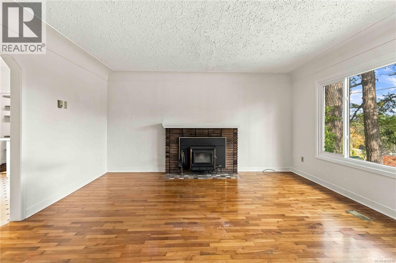 3904 Wilkinson Rd Property Photo 11