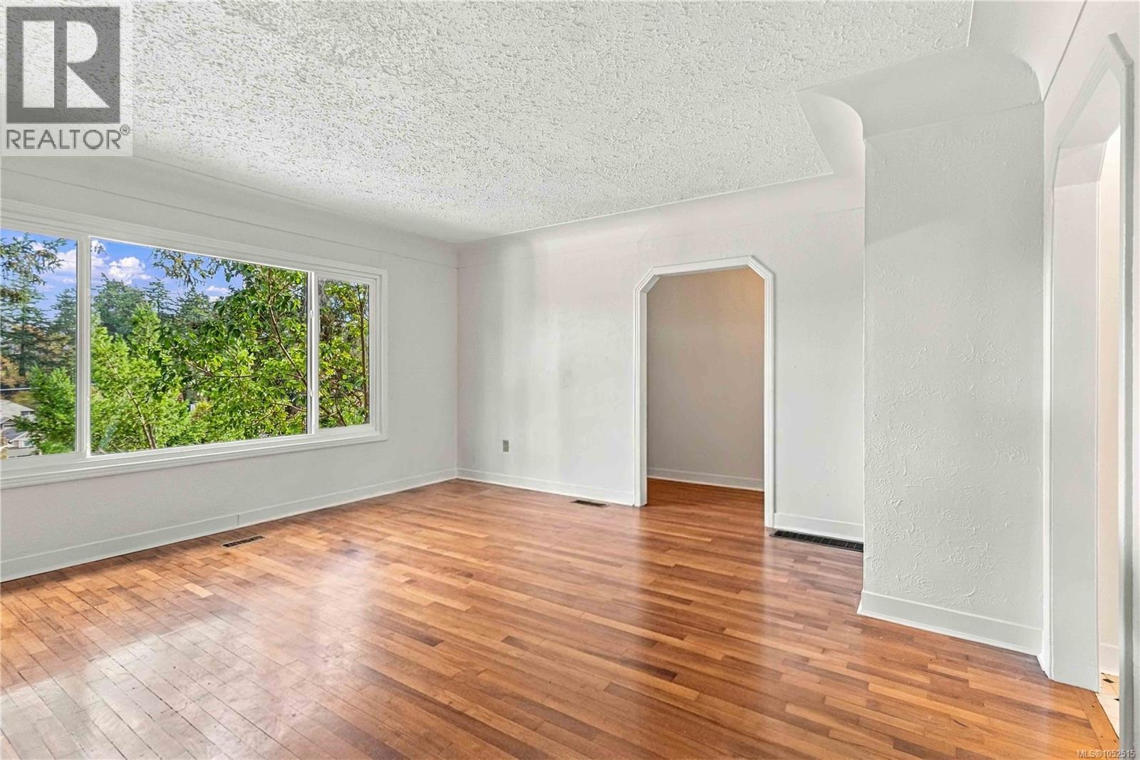 3904 Wilkinson Rd Property Photo 15