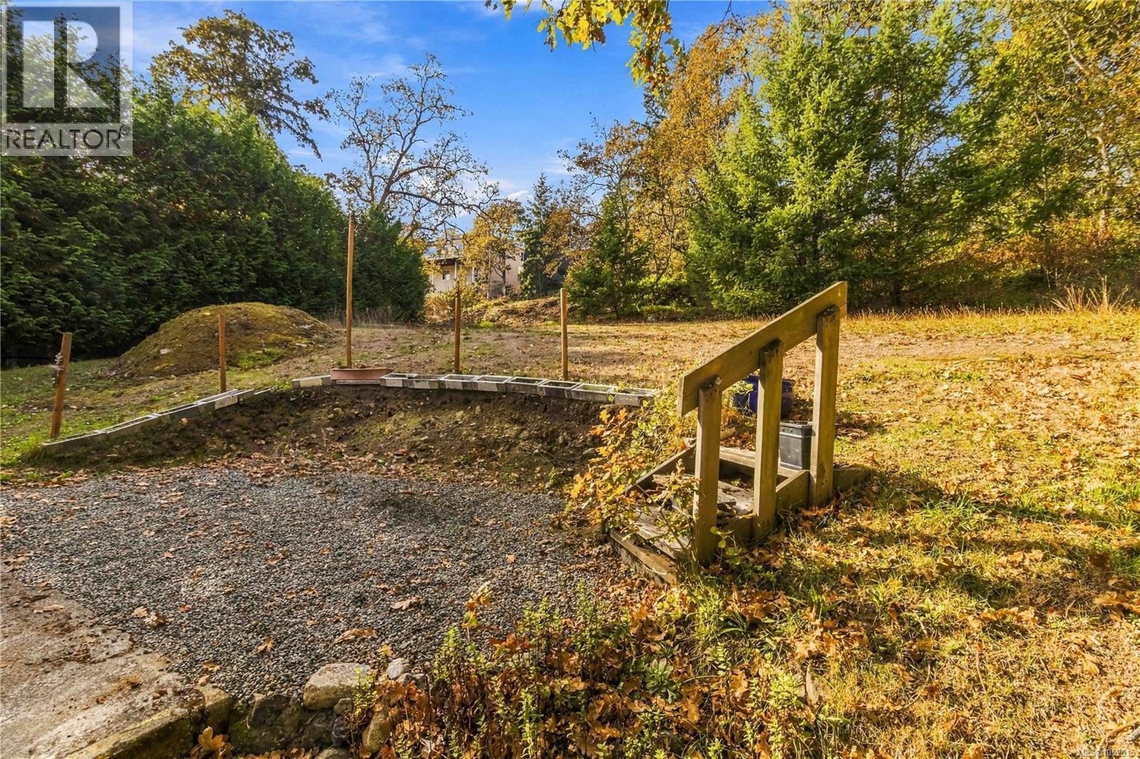 3904 Wilkinson Rd Property Photo 43