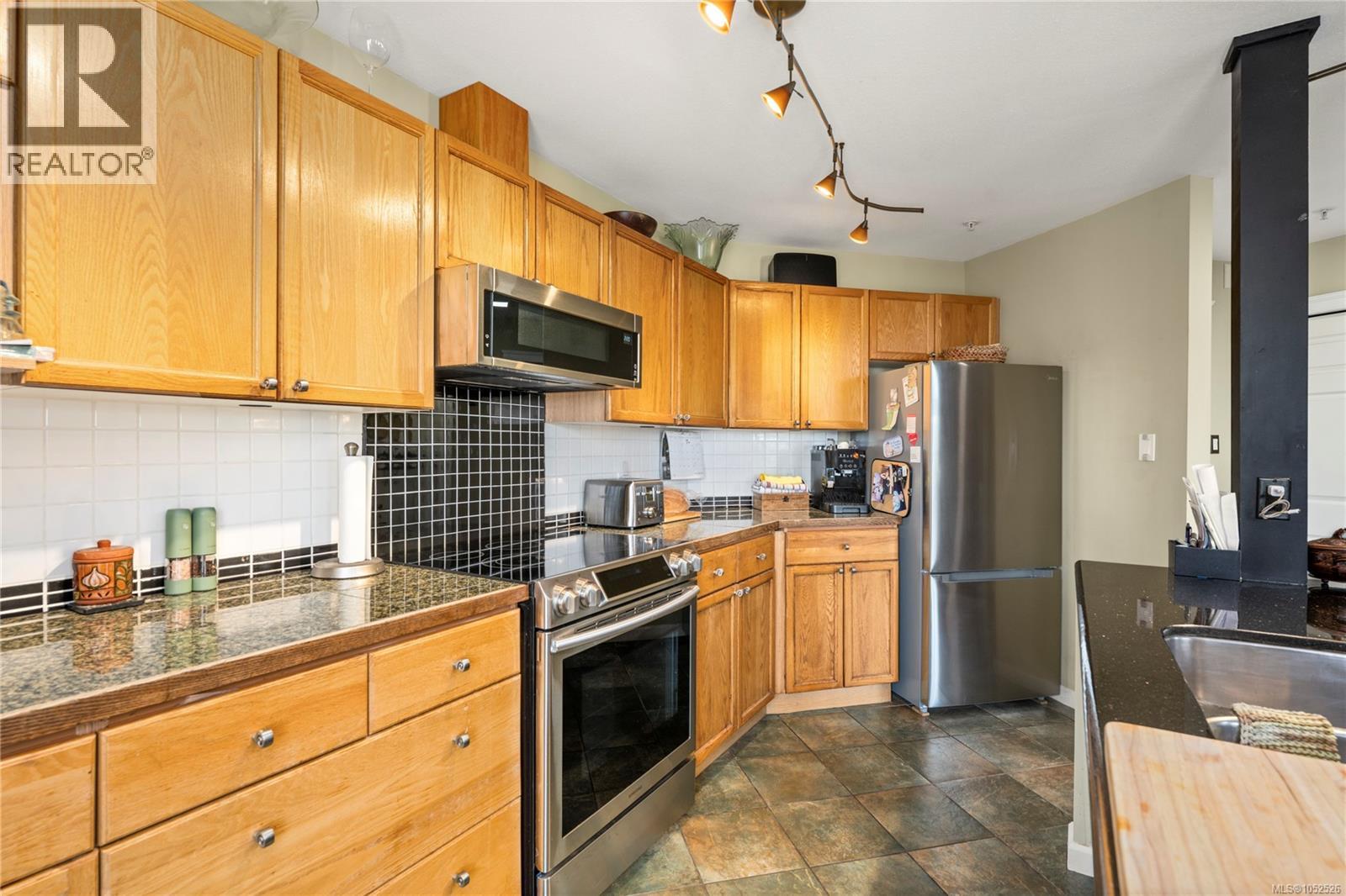 410 4949 Wills Rd Property Photo 8