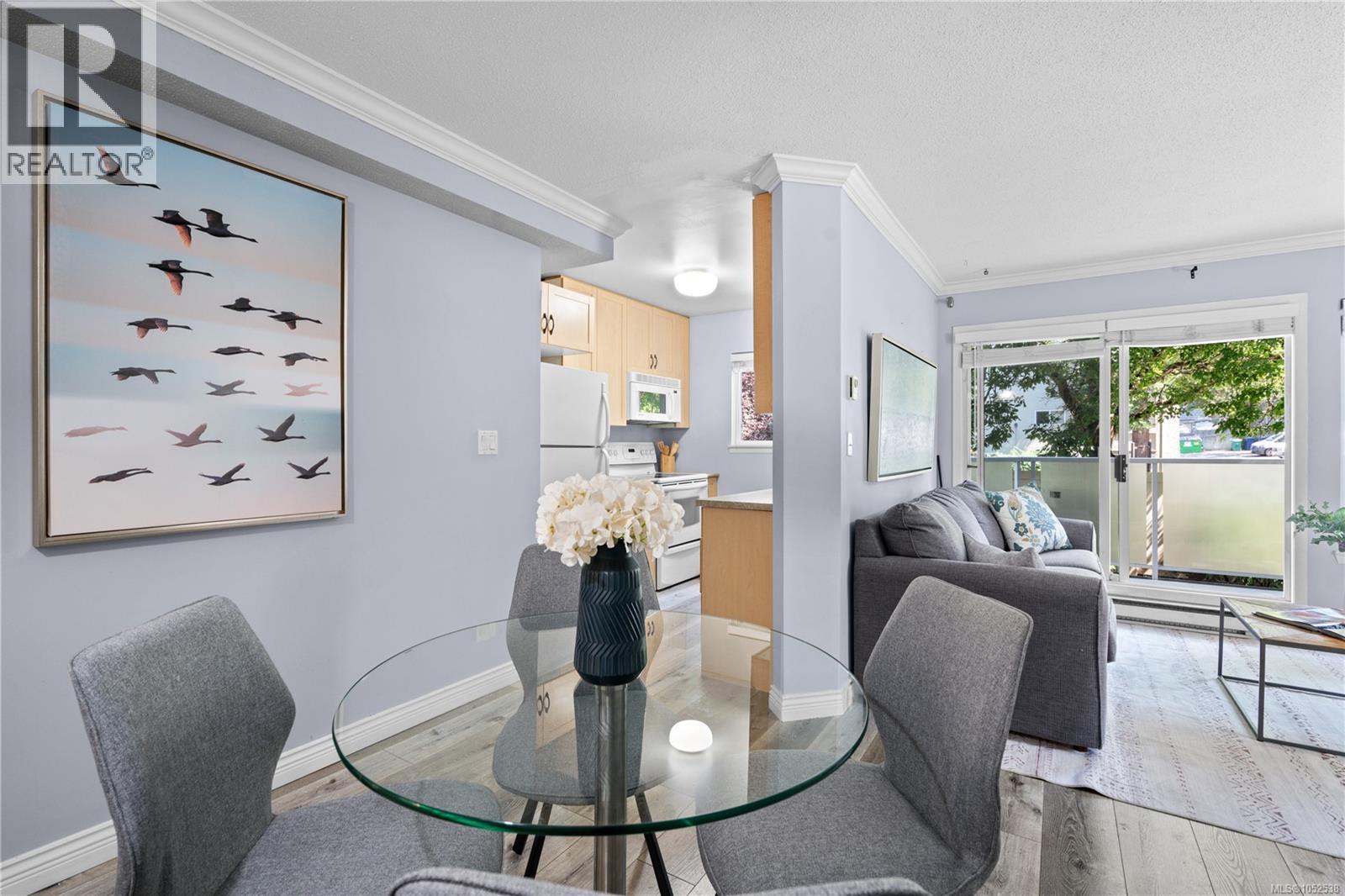 214 2520 Wark St Property Photo 10