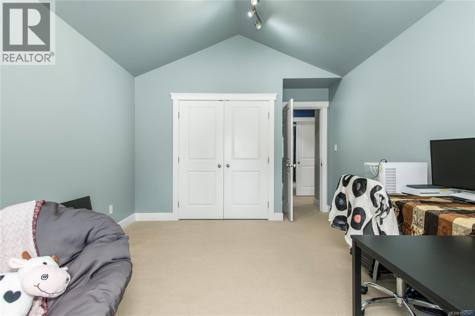 155 Redonda Way Property Photo 36