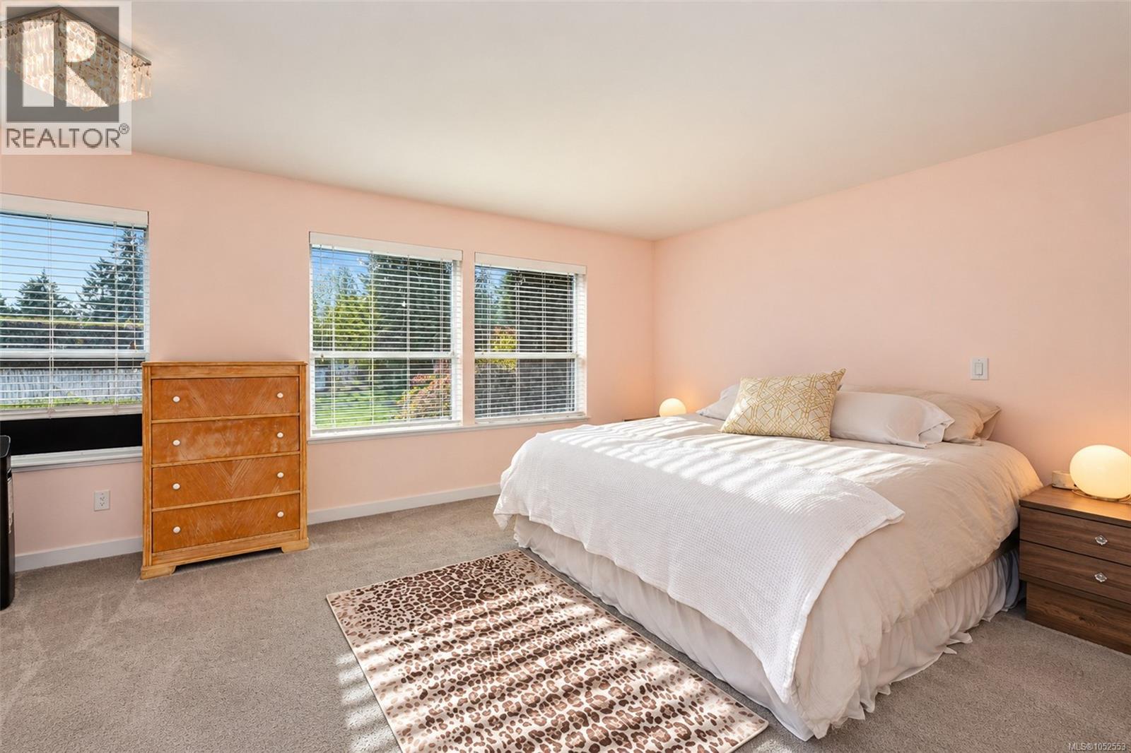 3601 Arbutus Dr N Property Photo 18