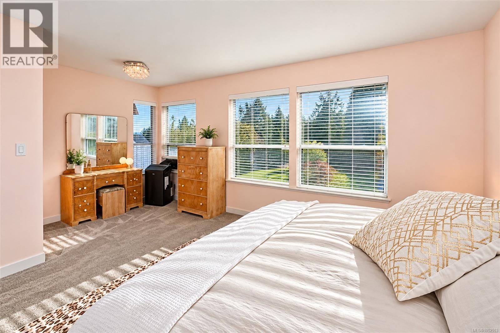 3601 Arbutus Dr N Property Photo 19