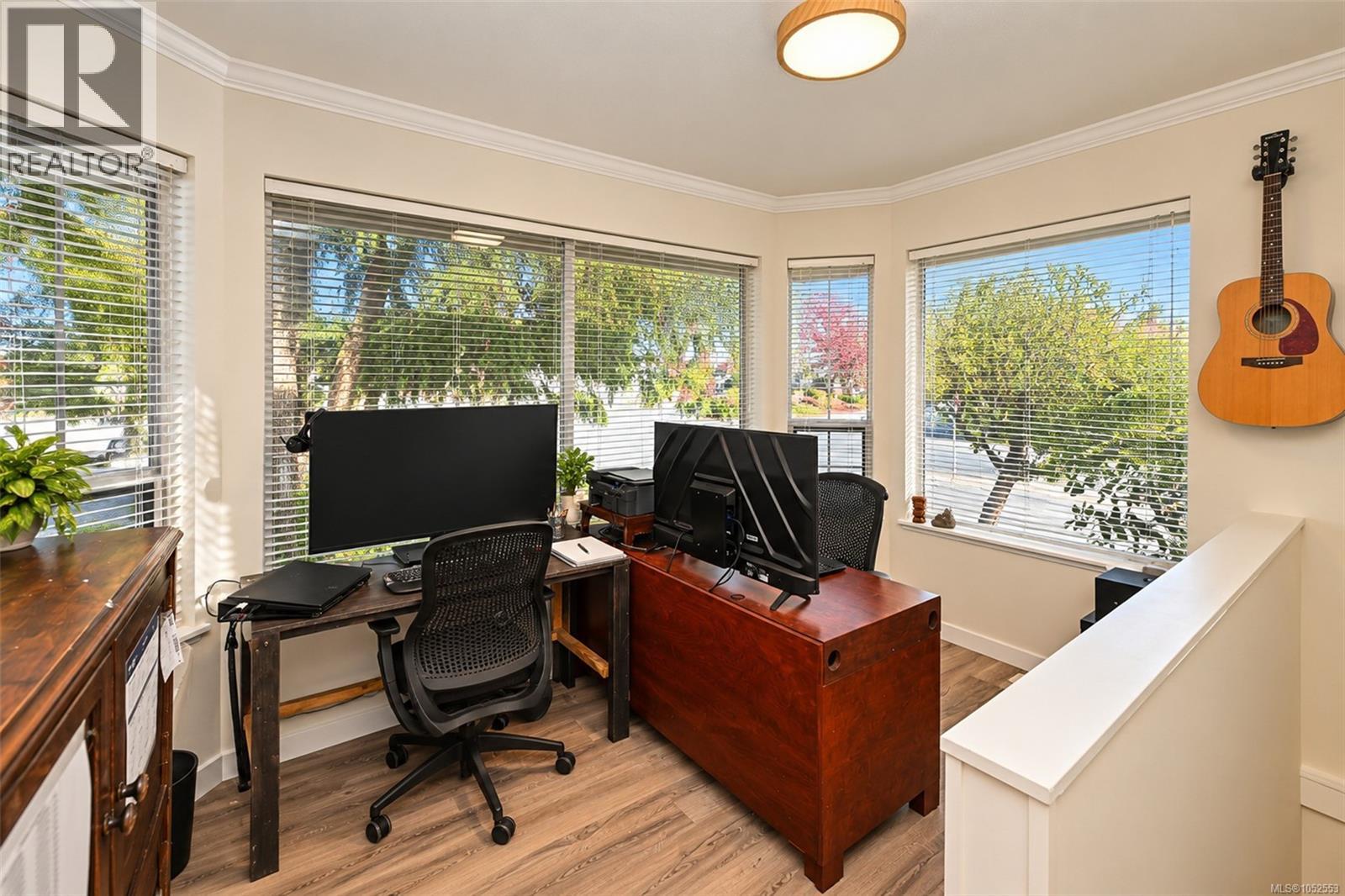 3601 Arbutus Dr N Property Photo 20