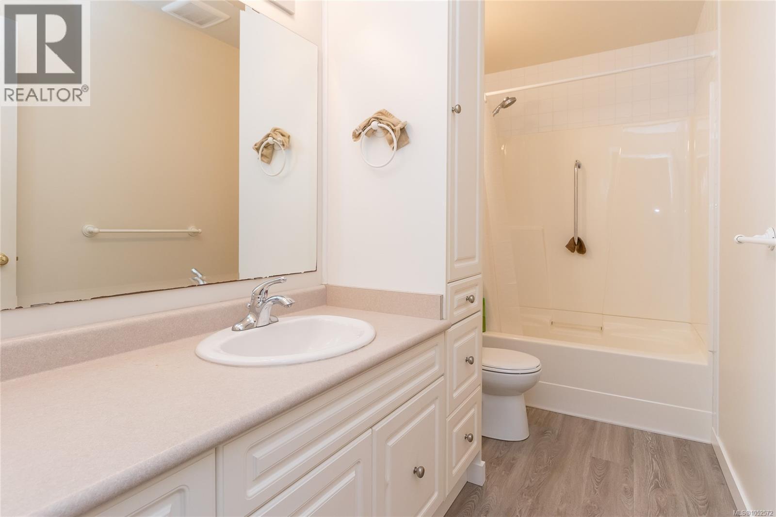 846 Pepin Cres Property Photo 20