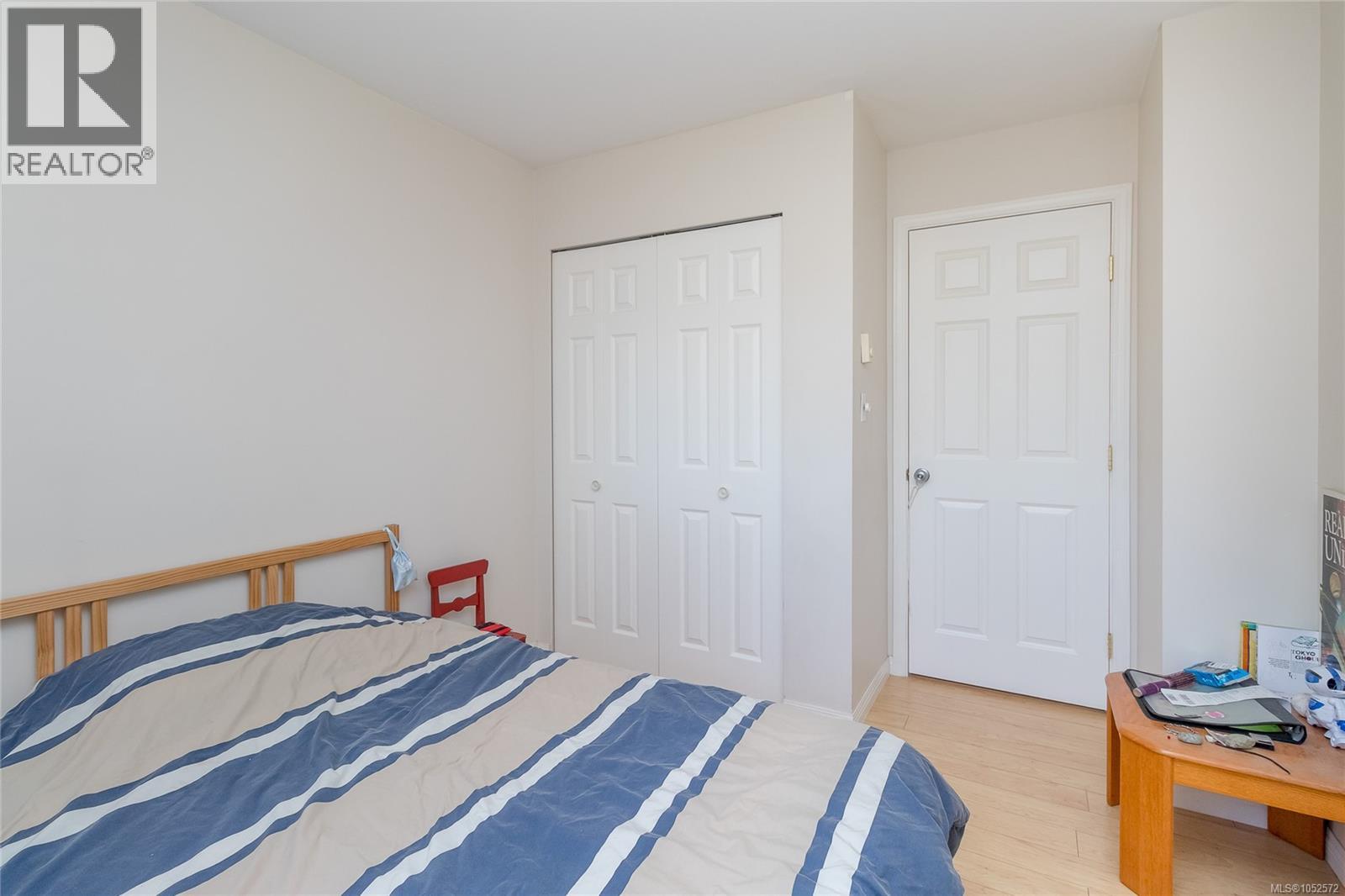 846 Pepin Cres Property Photo 22