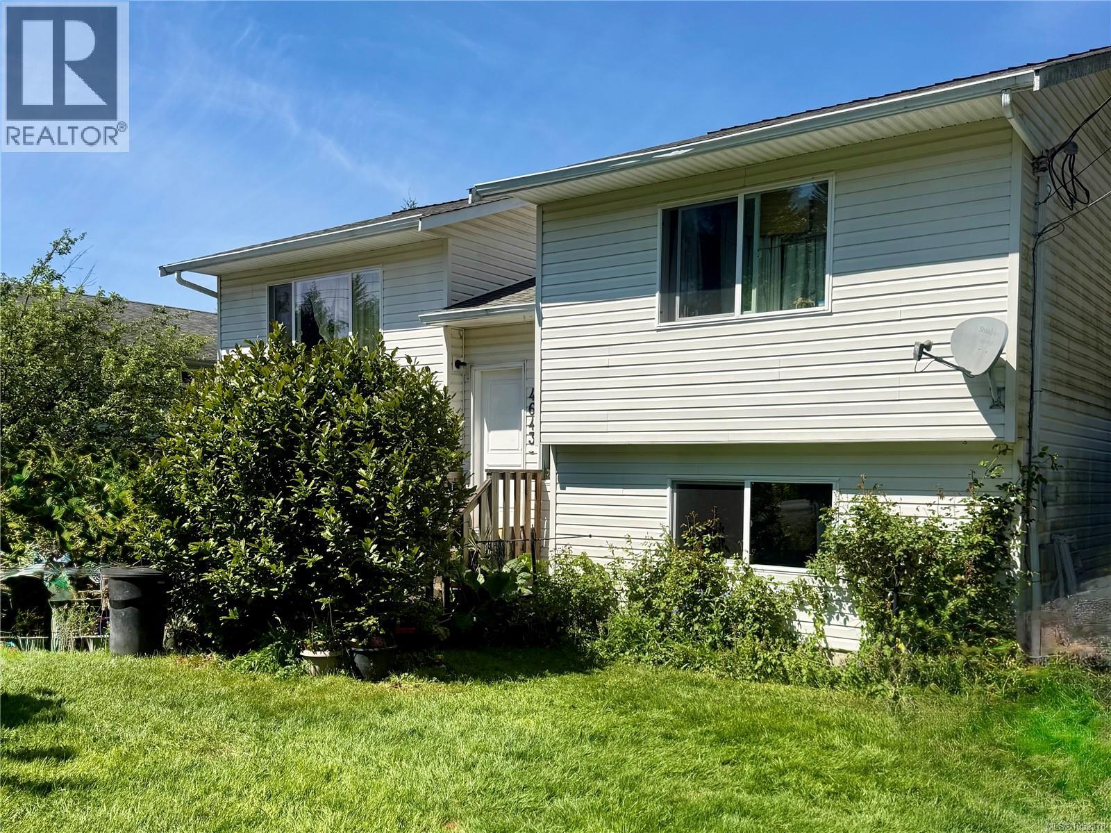 4643 Gail Cres Property Photo 1