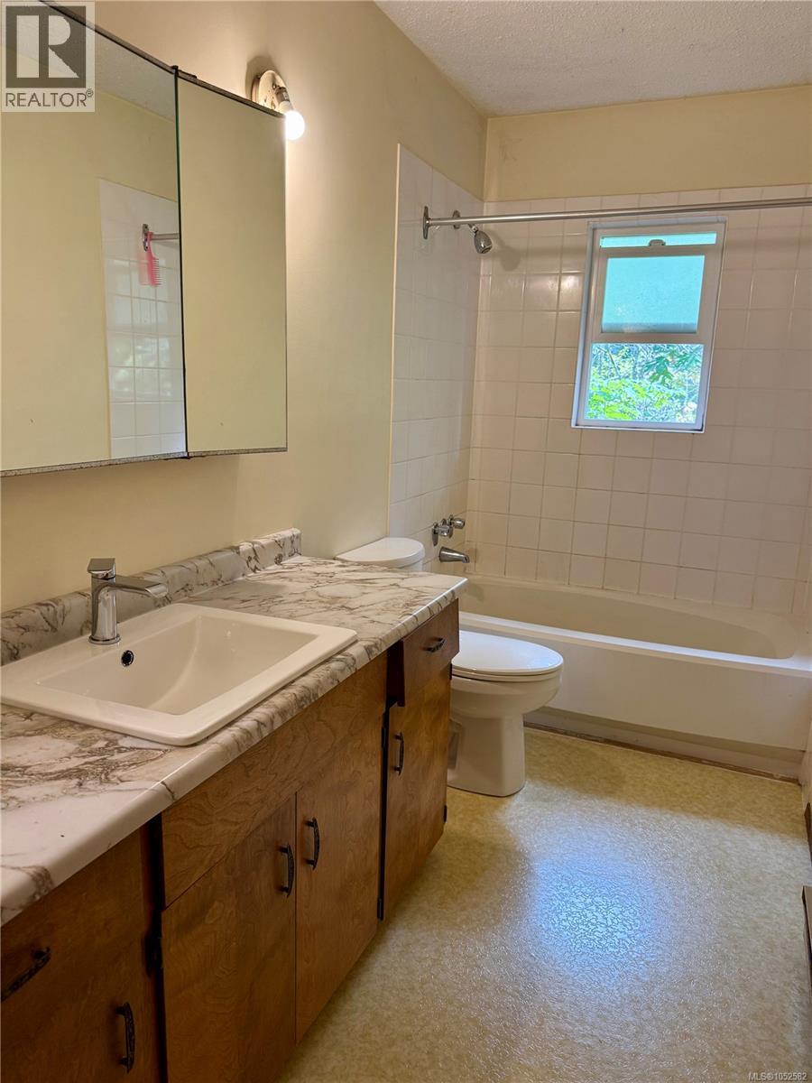 4081 Carey Pl Property Photo 6