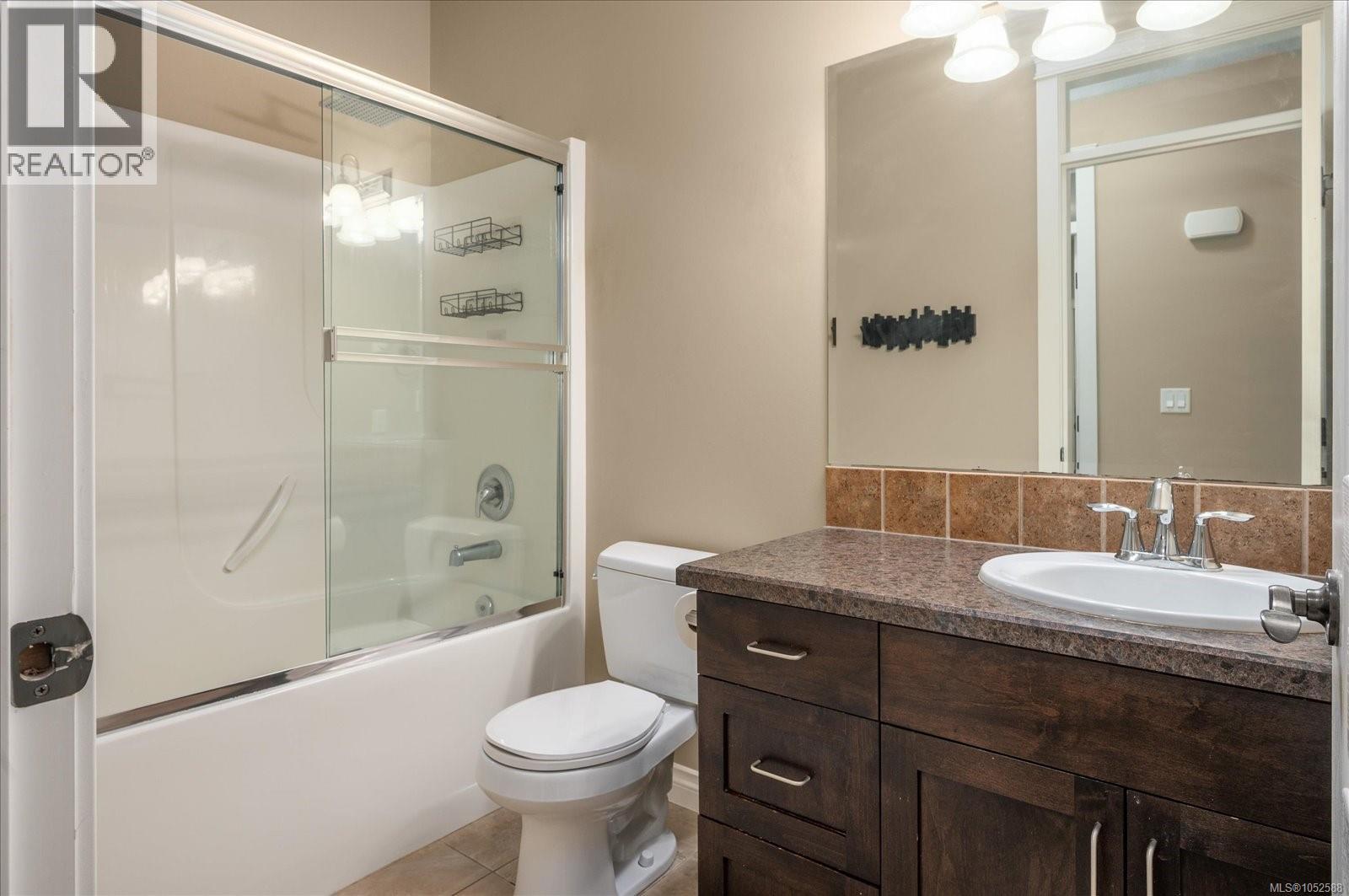2403 Parveen Pl Property Photo 14