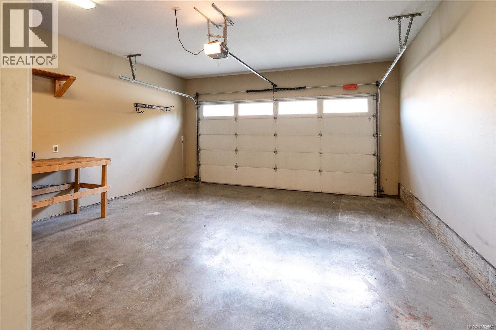 2403 Parveen Pl Property Photo 21