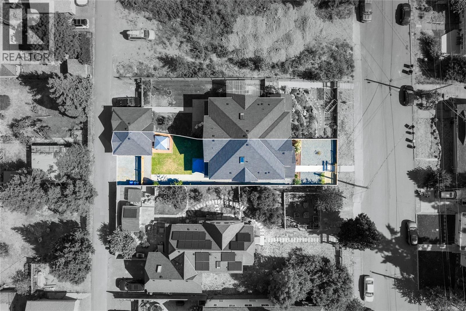 476 Machleary St Property Photo 11