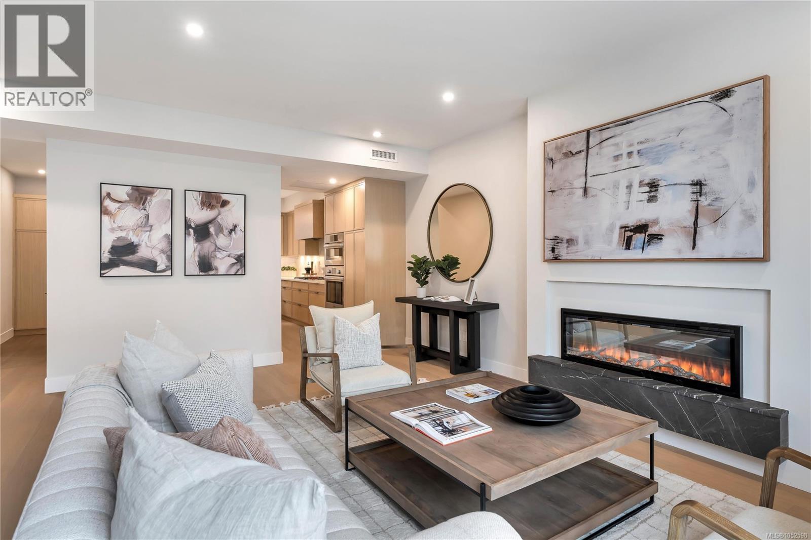 2 2590 Penrhyn St Property Photo 4