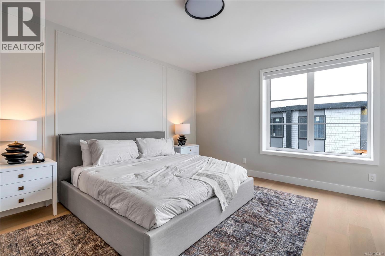 2 2590 Penrhyn St Property Photo 36