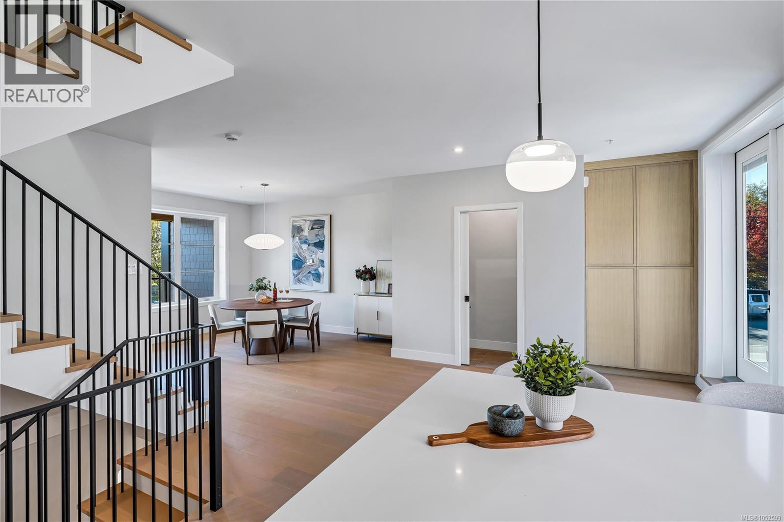 11 2590 Penrhyn St Property Photo 19