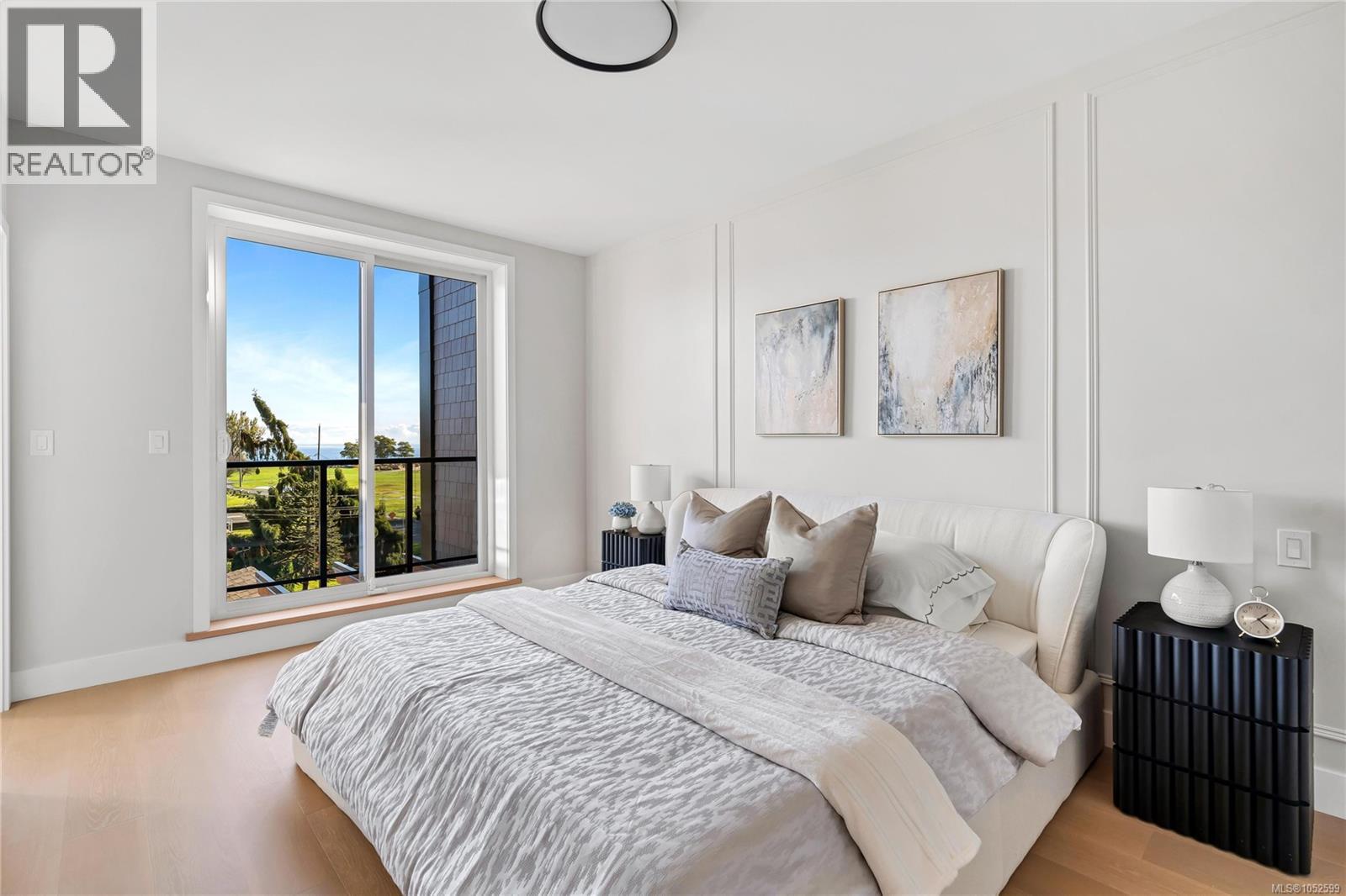 11 2590 Penrhyn St Property Photo 31
