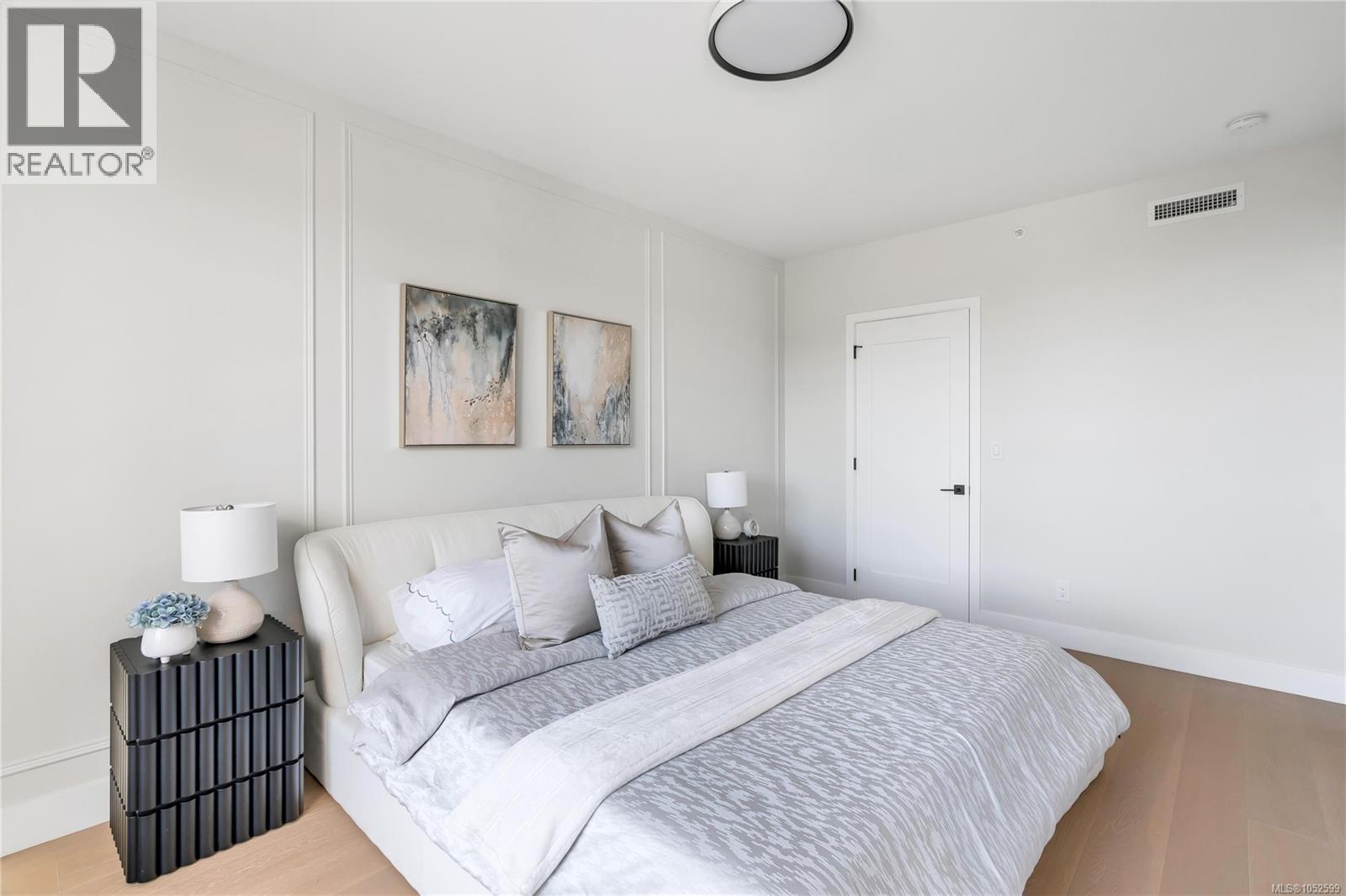 11 2590 Penrhyn St Property Photo 33