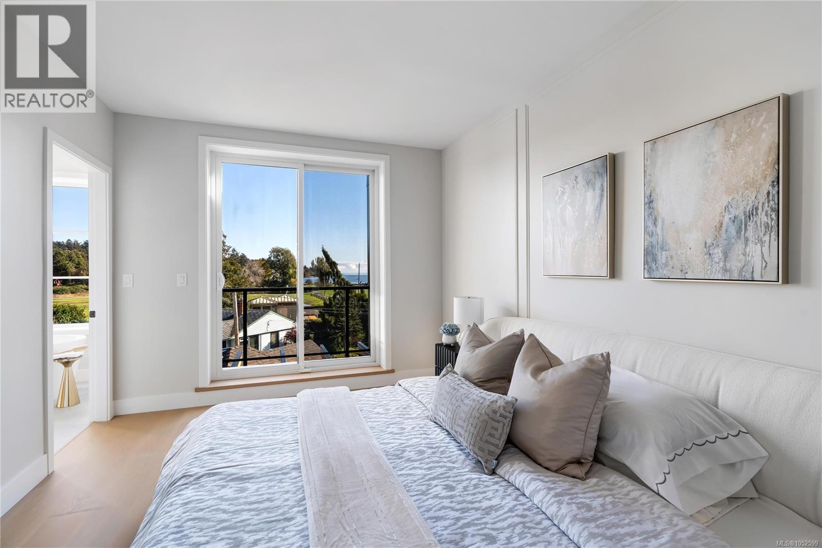 11 2590 Penrhyn St Property Photo 42