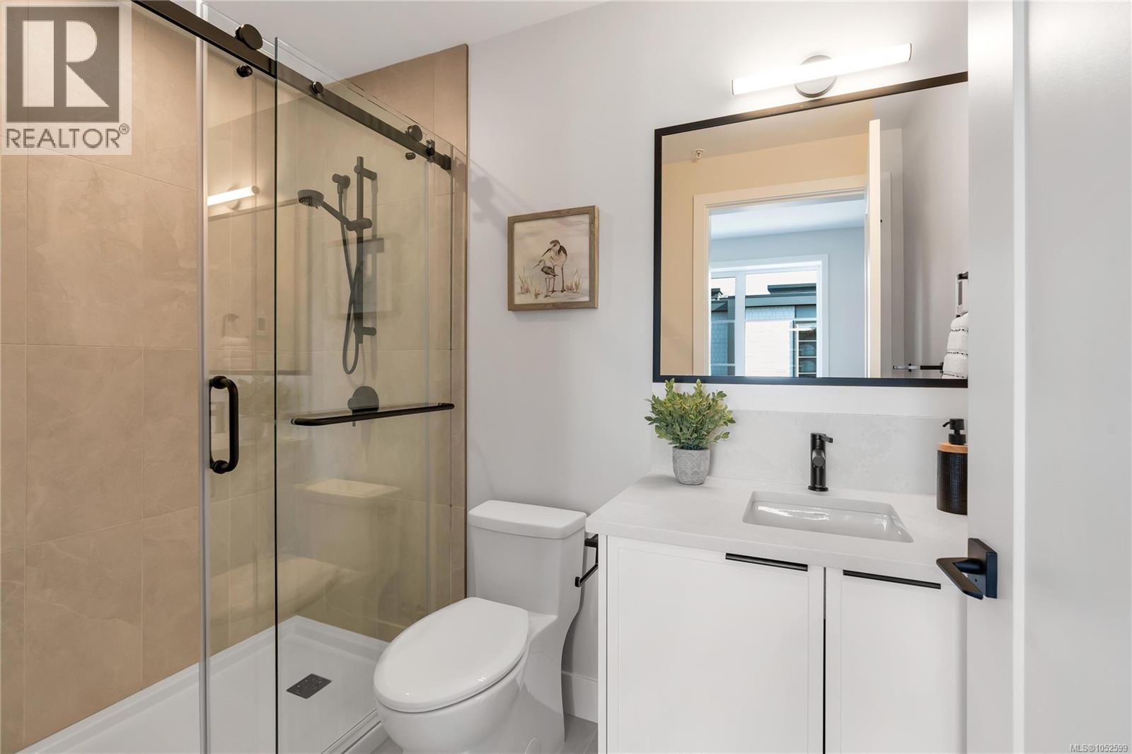 11 2590 Penrhyn St Property Photo 45