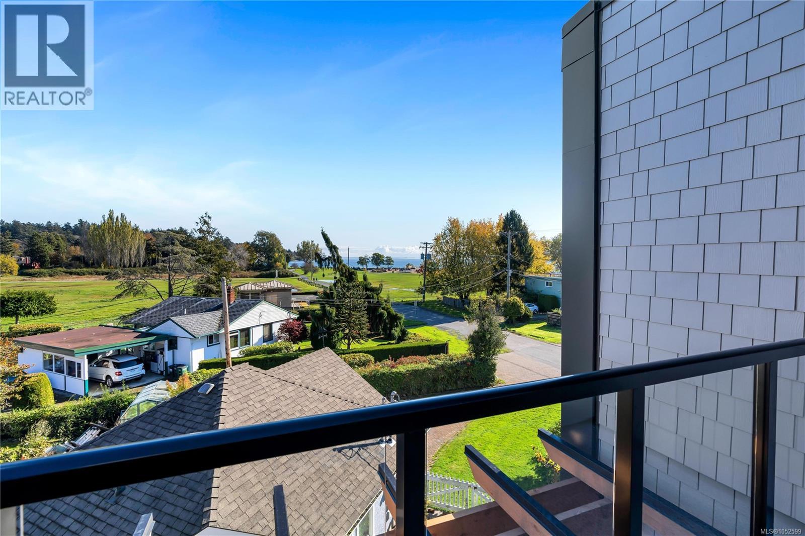 11 2590 Penrhyn St Property Photo 47
